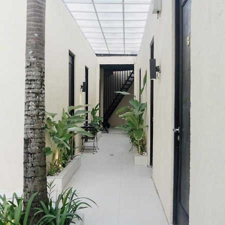 Escotel Tempekan Guest House Canggu Kültér fotó